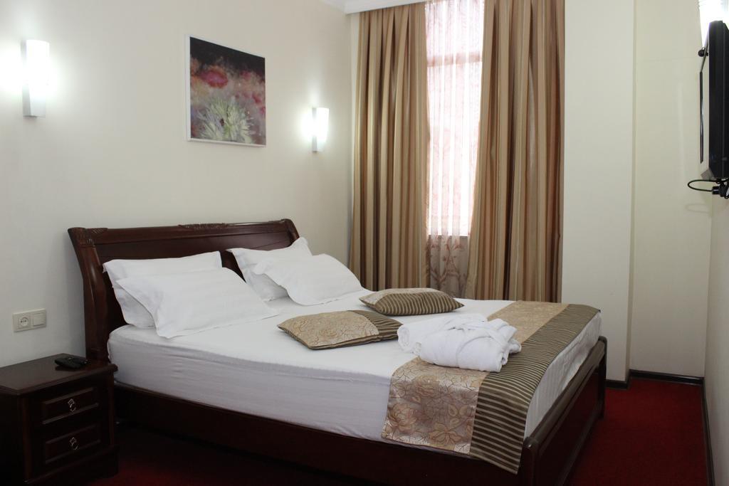 Hotel Vanilla Batoemi Kamer foto